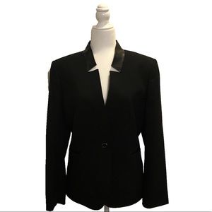 Tahari black blazer